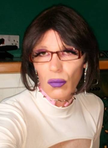 Aberdeen Escort KellyCoxx  TV Adult Entertainer in United Kingdom, Trans Adult Service Provider, Escort and Companion.